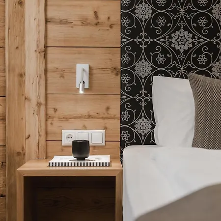 Miaflor Familien- & Aktivresort 4* 奥伯林塔尔的里德