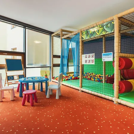 Miaflor Familien- & Aktivresort 奥伯林塔尔的里德