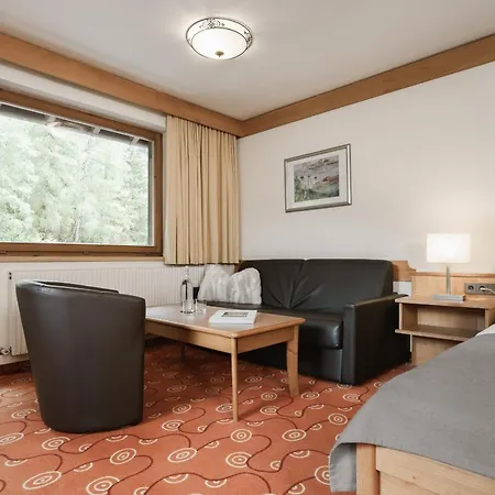 Neueroeffnung Miaflor Familien- & Aktivresort Hotel Ried im Oberinntal
