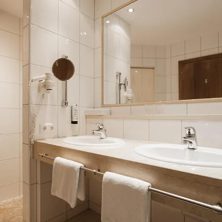 Miaflor Familien- & Aktivresort 4*