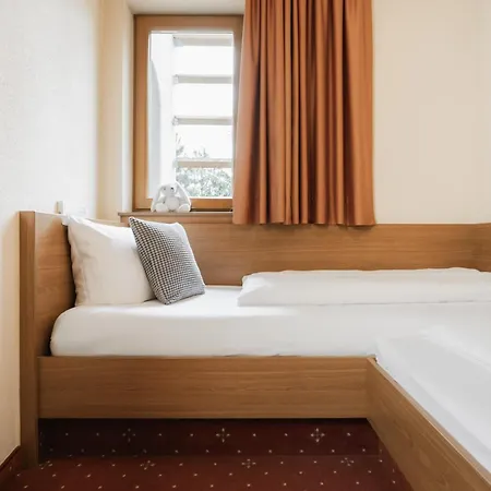 Miaflor Familien- & Aktivresort Hotel 4*
