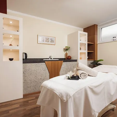 Hotel Miaflor Familien- & Aktivresort Ried im Oberinntal